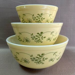 Vintage Pyrex Shenandoah 3 Bowl set - aka Wintergreen 401,402,403